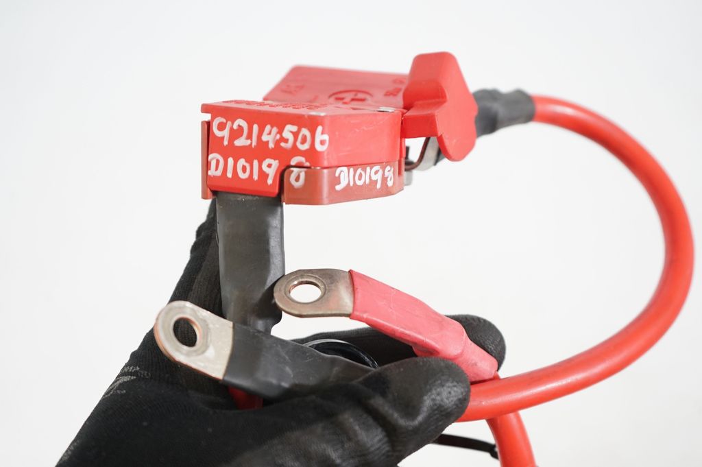 Positive cable (battery) (8)