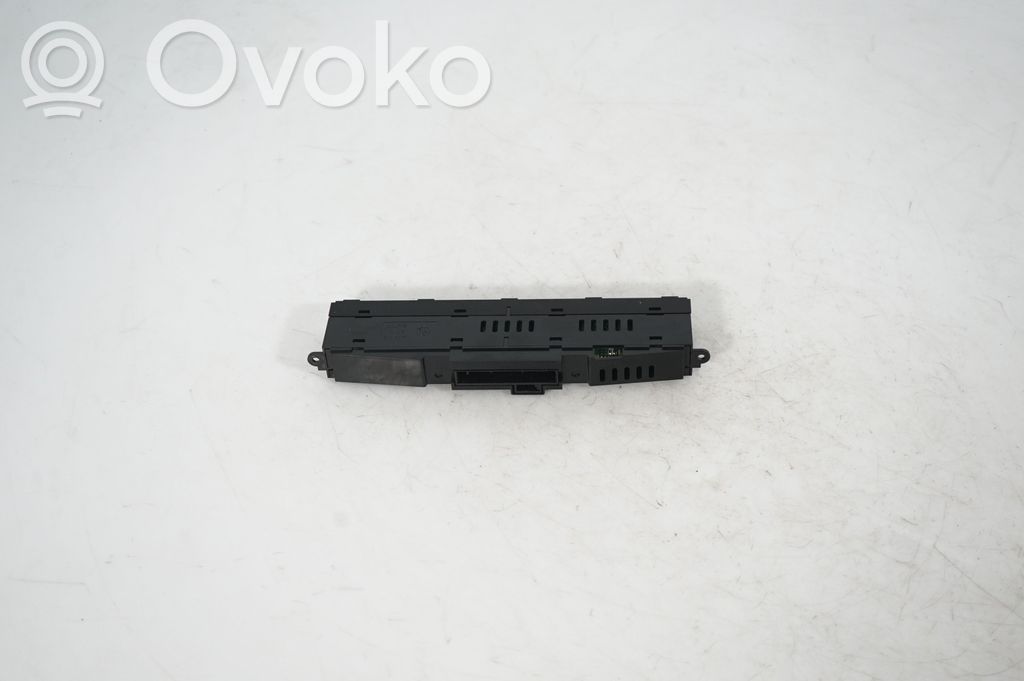 Seat heating switch (5)