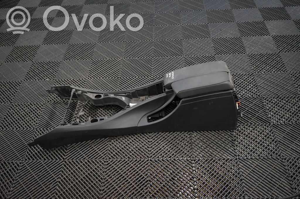 Center console (2)
