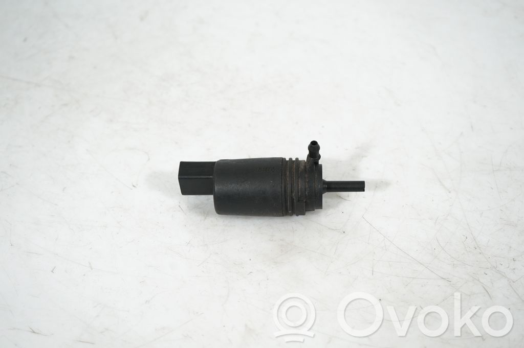Windscreen/windshield washer pump (5)