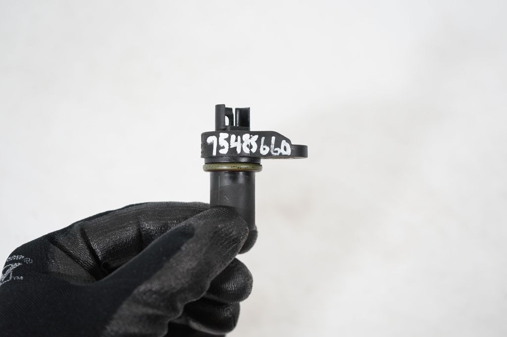 Crankshaft position sensor (9)