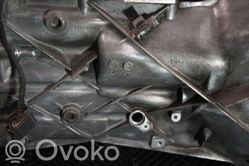 Automatic gearbox (15)