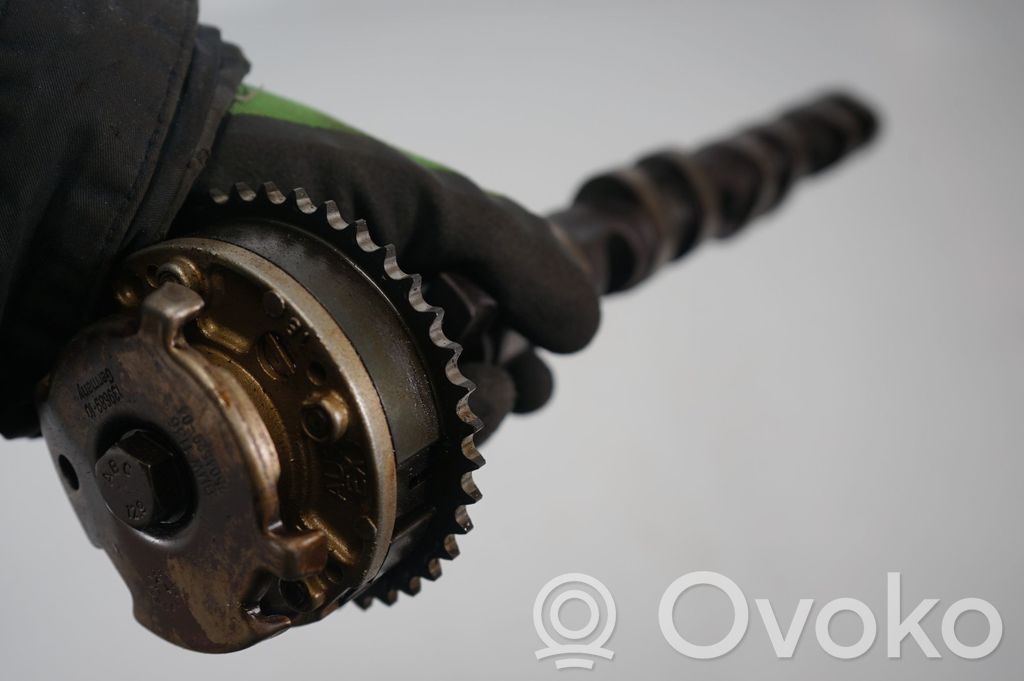 Camshaft (4)