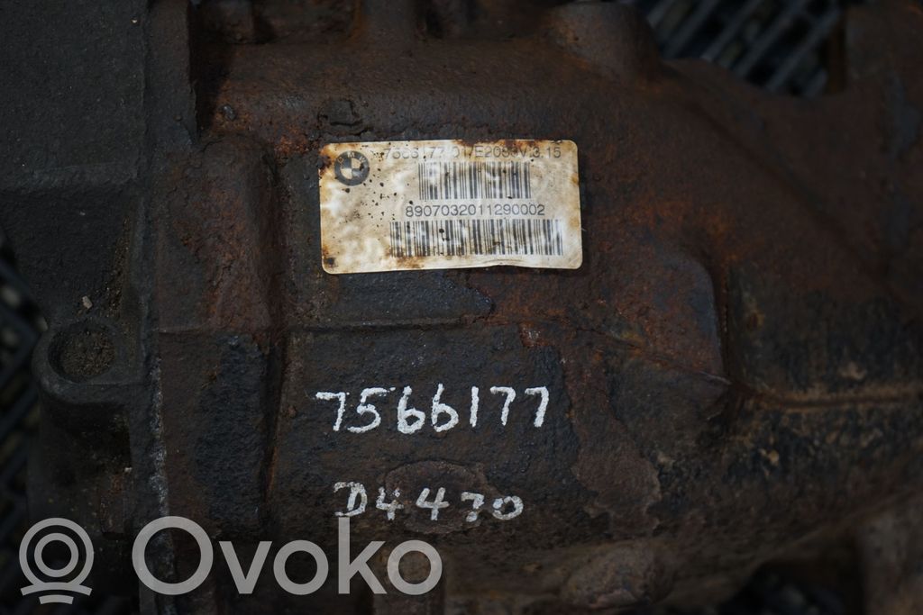 Rear differential (5)