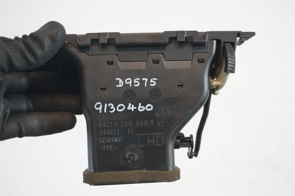 Dashboard side air vent grill/cover trim (9)