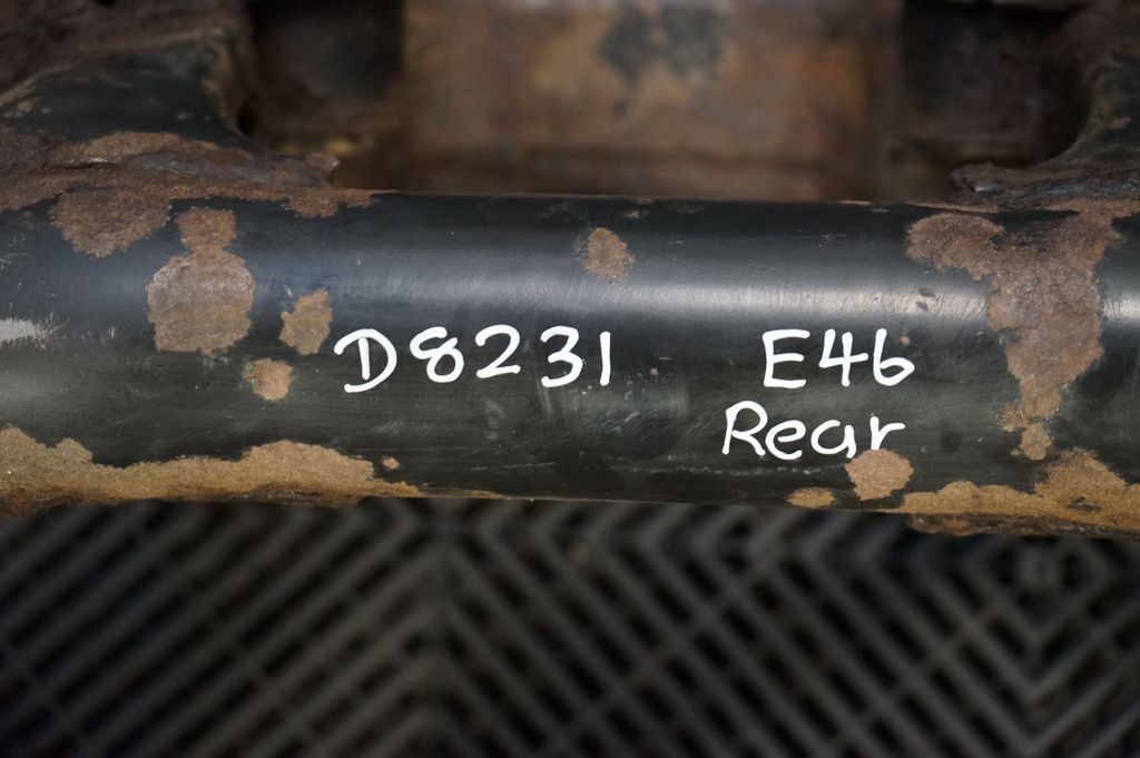 Rear axle beam with reductor (6)