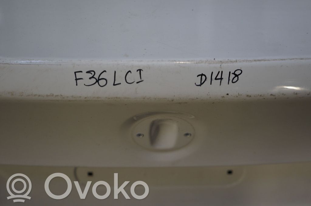 Tailgate/trunk/boot lid (9)