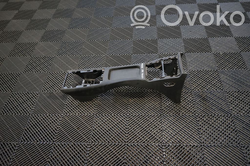 Center console (2)