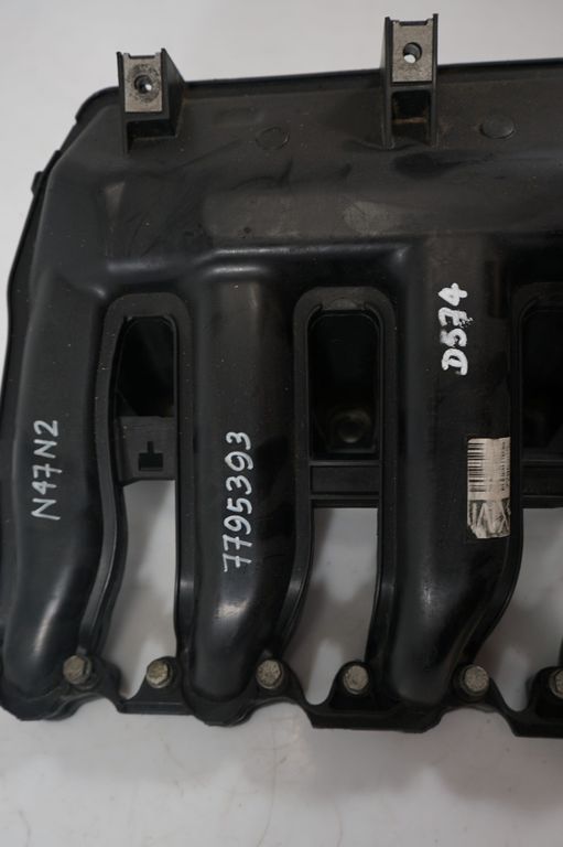 Intake manifold (10)