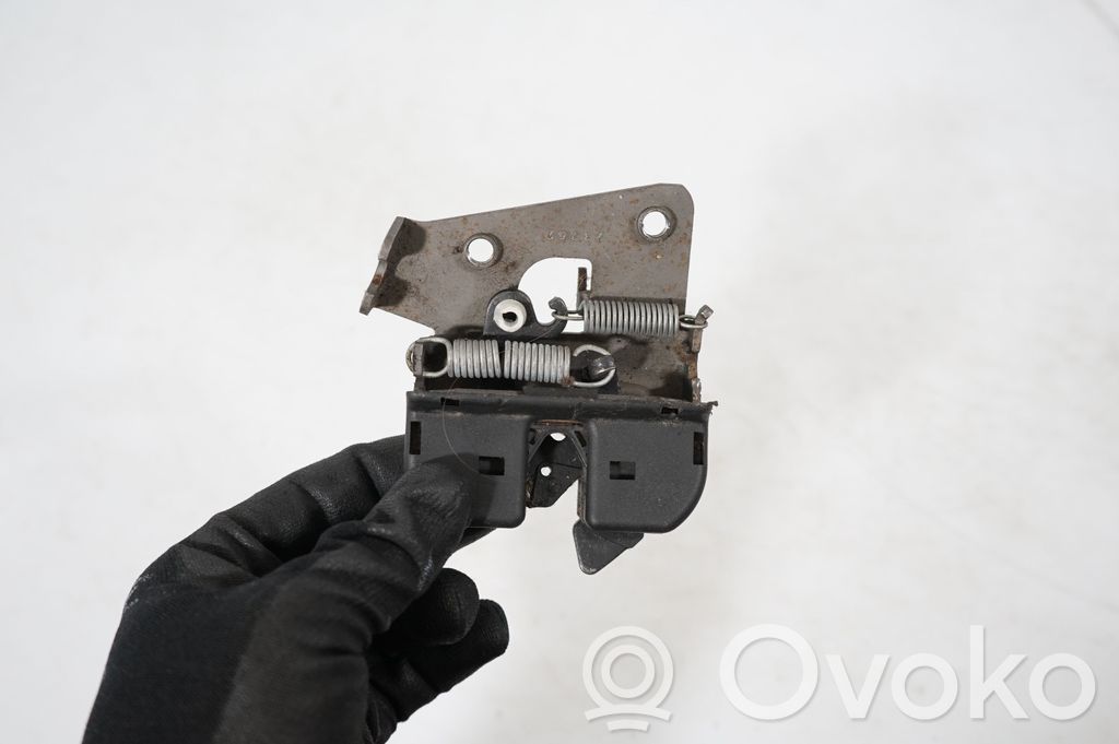 Seat back rest lock catch (6)