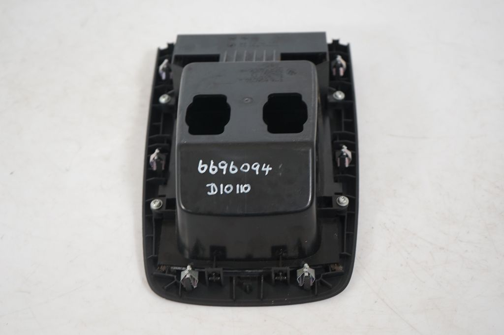 Glove box central console (8)