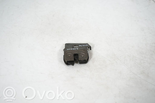 Seat back rest lock catch