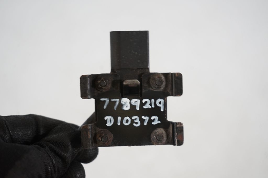 Exhaust gas pressure sensor (8)