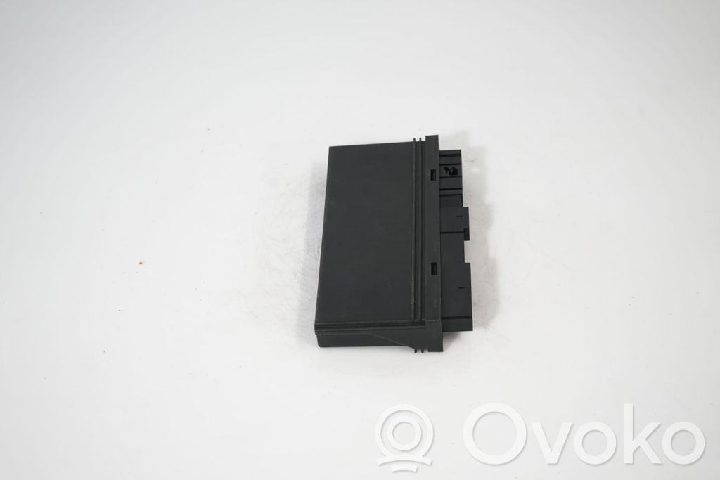 Comfort/convenience module (6)