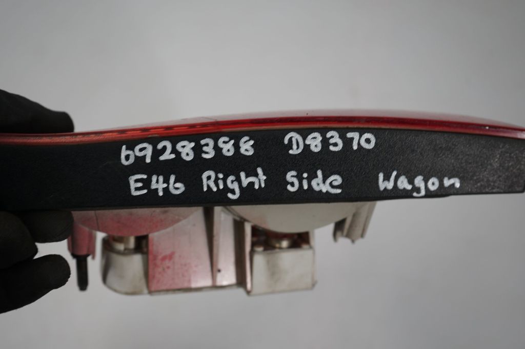 Rear/tail lights (8)