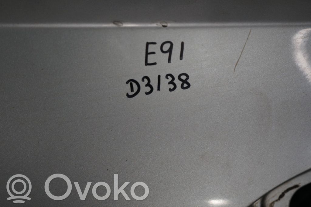 Tailgate/trunk/boot lid (12)