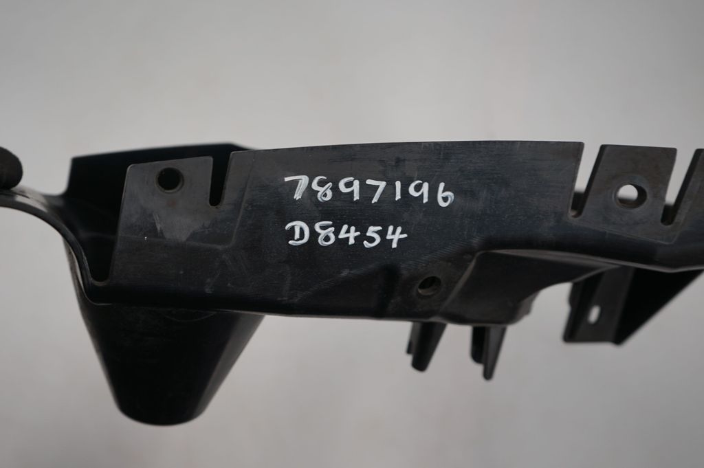 Rear bumper mounting bracket (8)