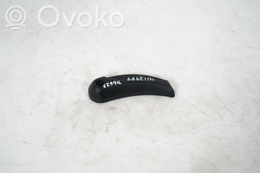 Engine bonnet (hood) release handle (3)