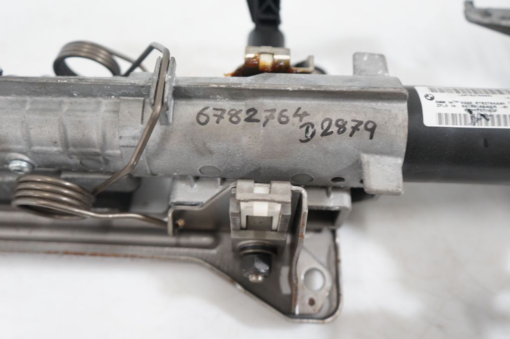 Steering wheel axle (9)