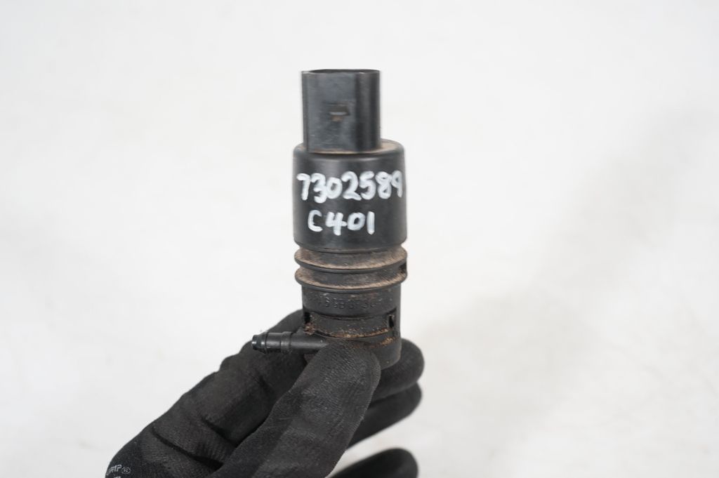 Windscreen/windshield washer pump (9)