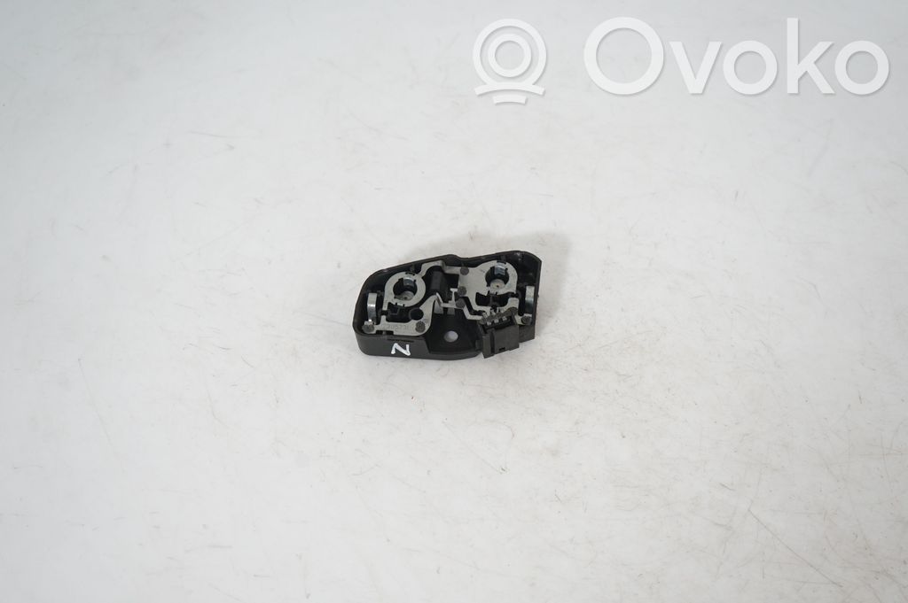 Tailgate rear/tail lights