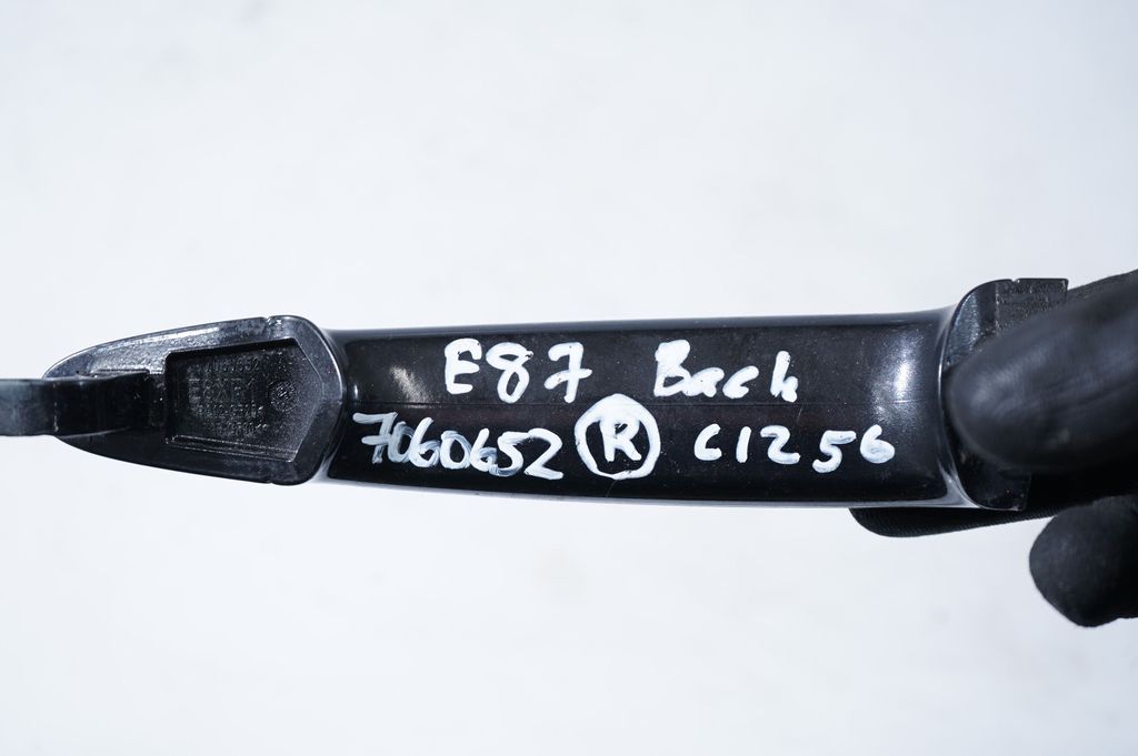 Front door exterior handle (6)