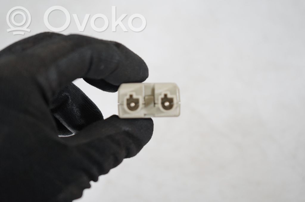 Aerial antenna amplifier (8)