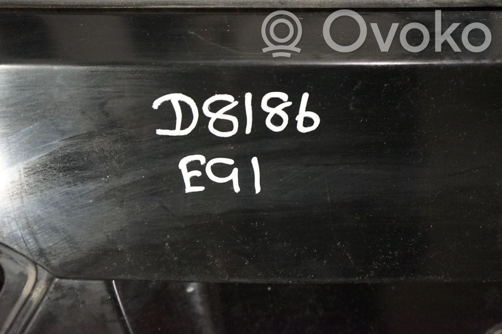 Tailgate/trunk/boot lid (11)