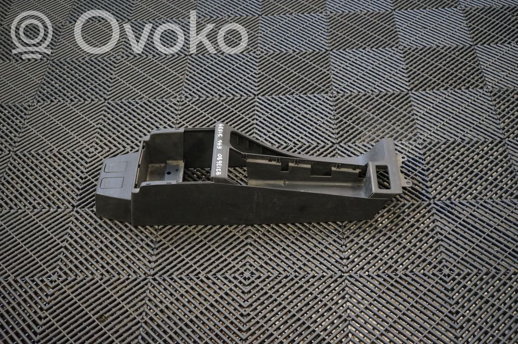 Center console (4)