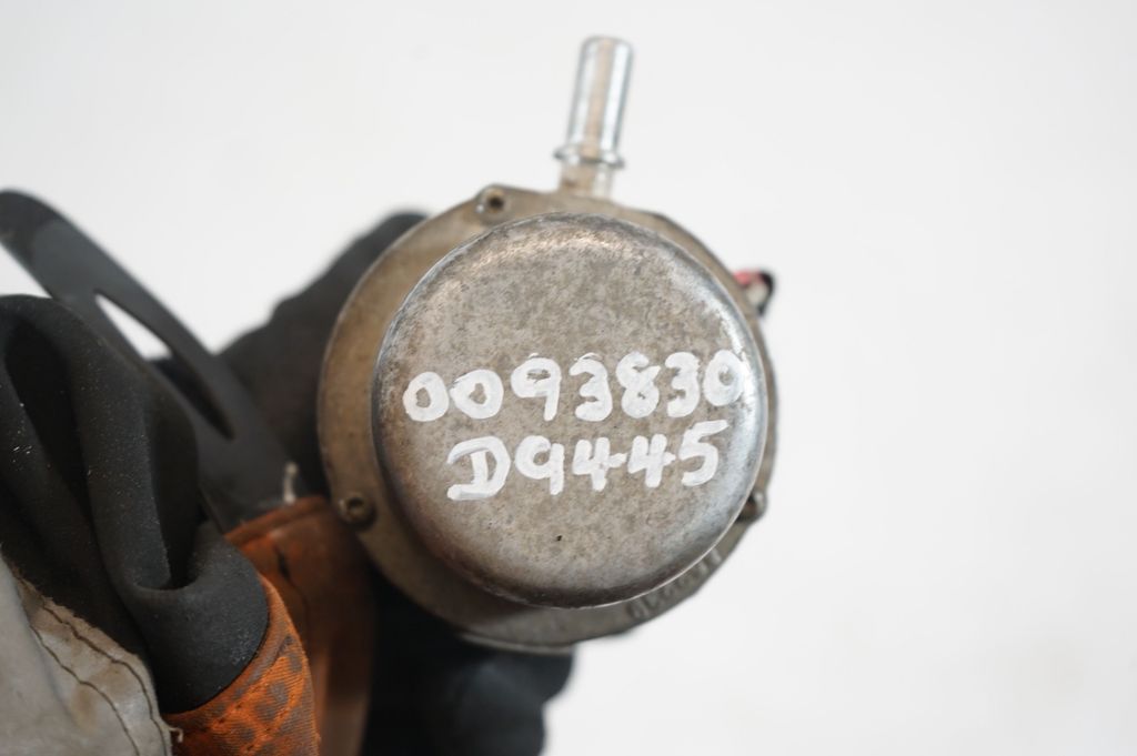 Other engine bay part (8)