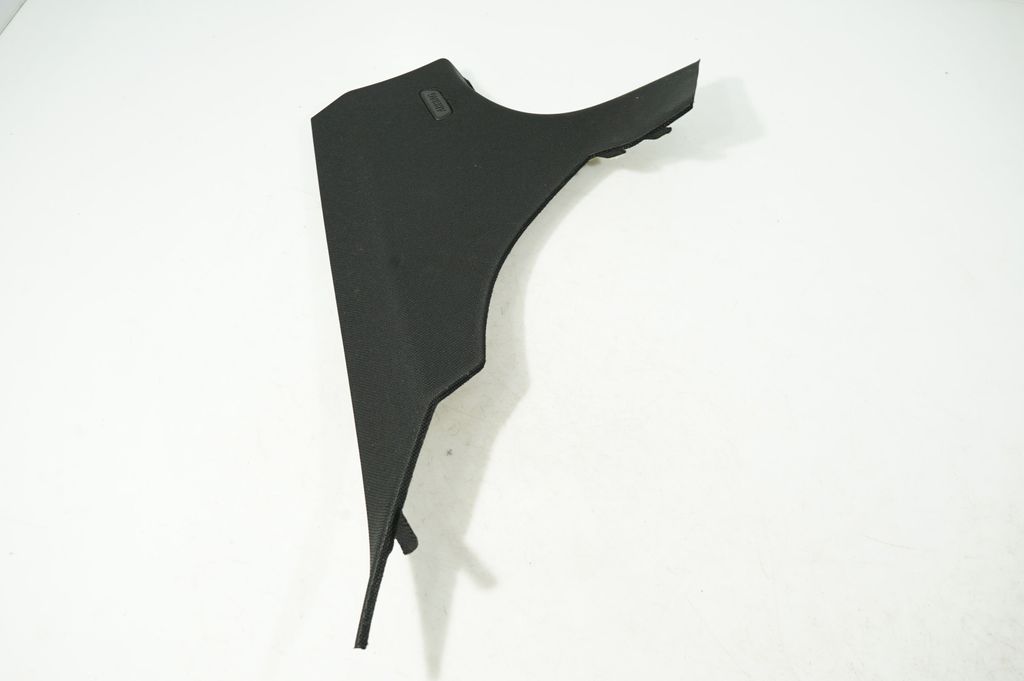 (B) pillar trim (bottom) (7)