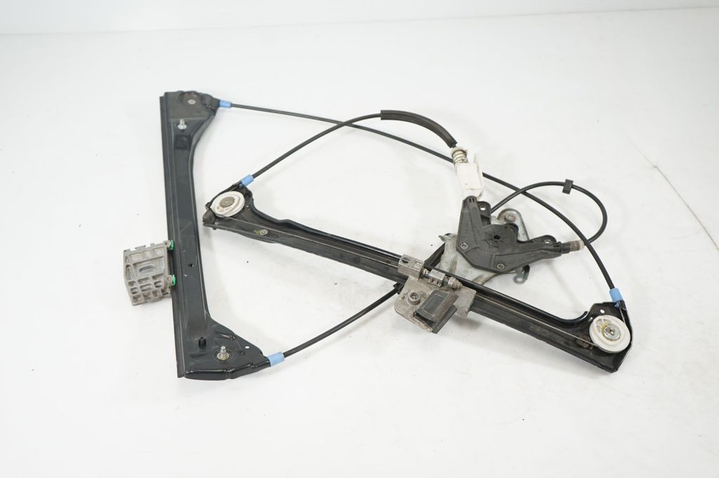 Front door window regulator with motor (5)