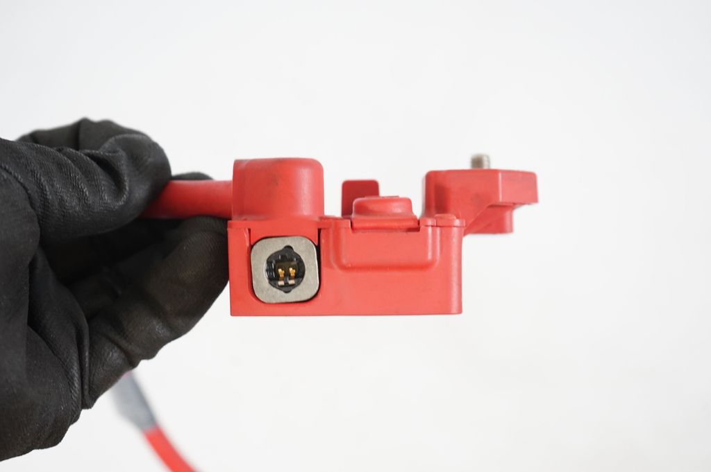 Positive cable (battery) (7)