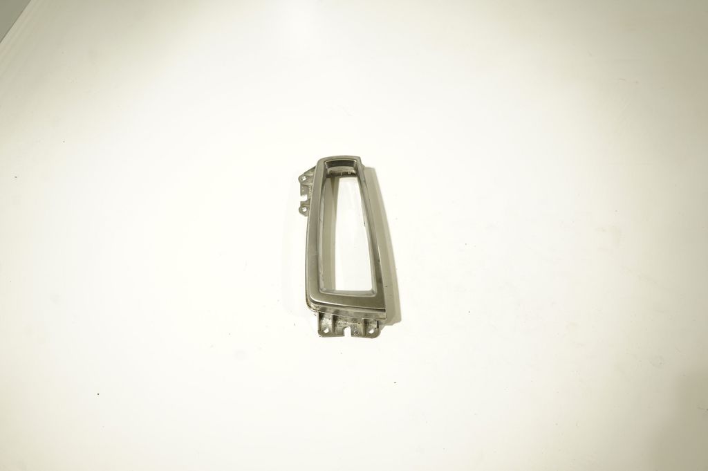 Gear shifter surround trim plastic (2)