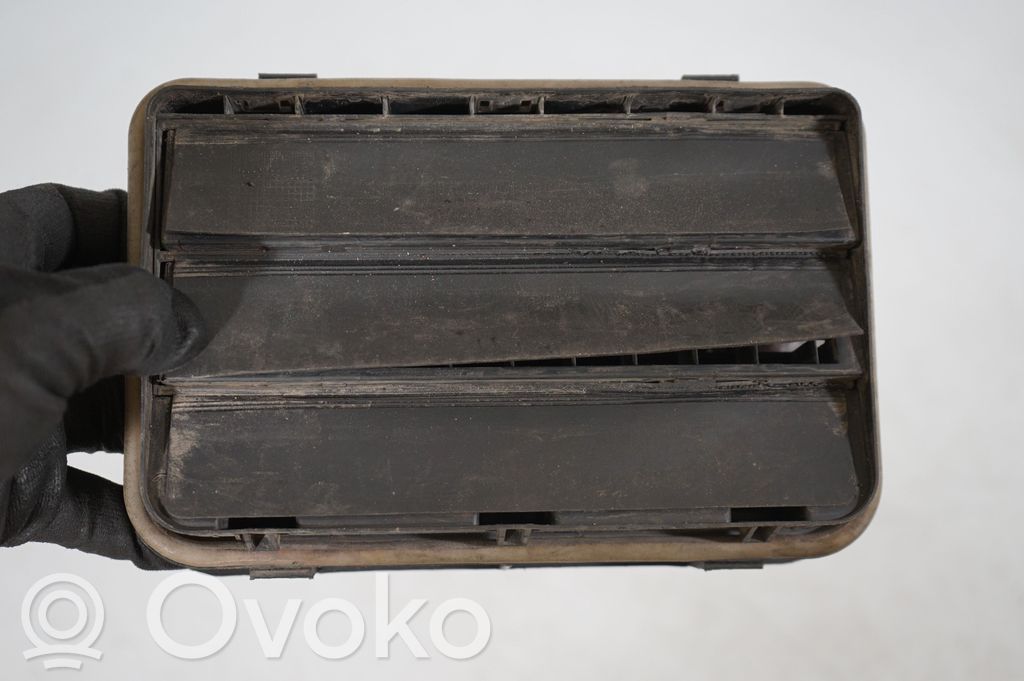 Quarter panel pressure vent (6)