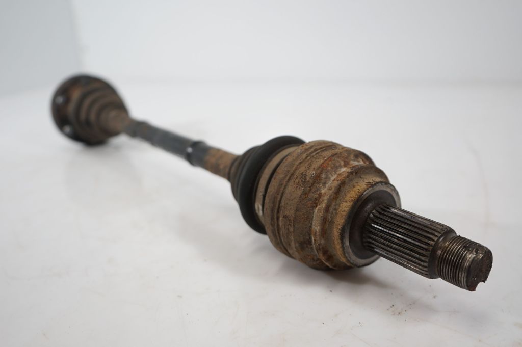 Rear driveshaft (5)