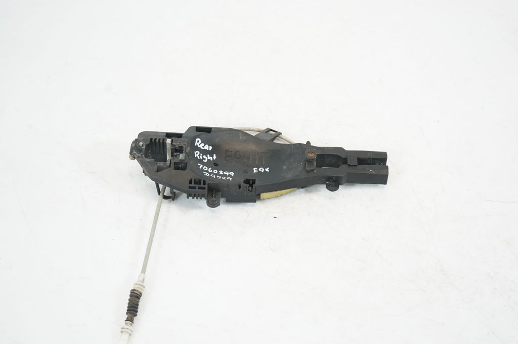 Rear door exterior handle/bracket