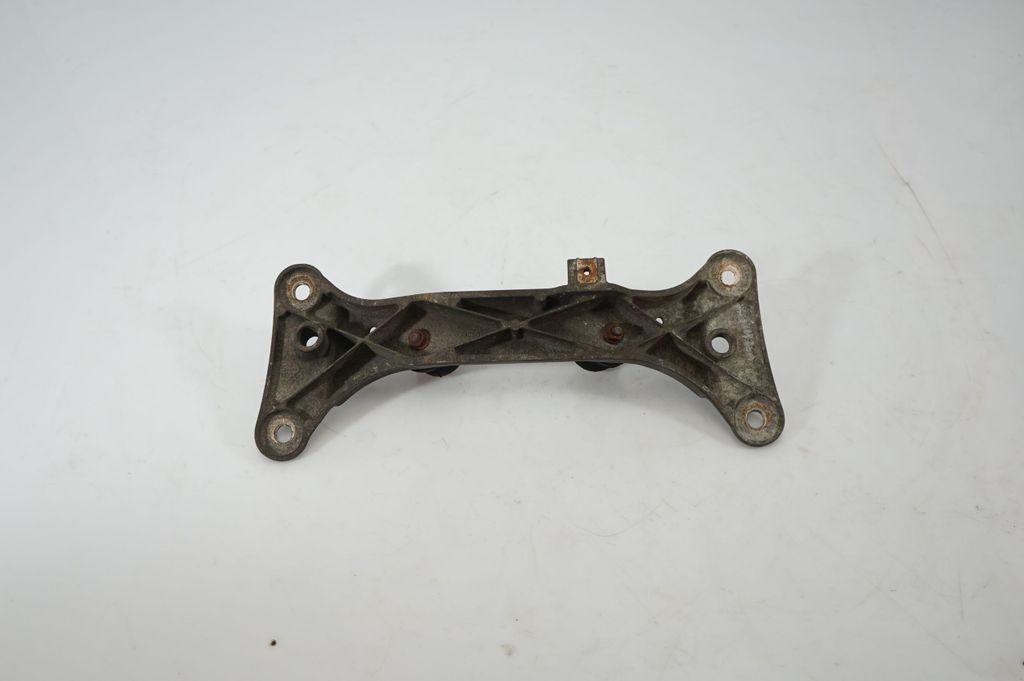 Gearbox mounting bracket (5)