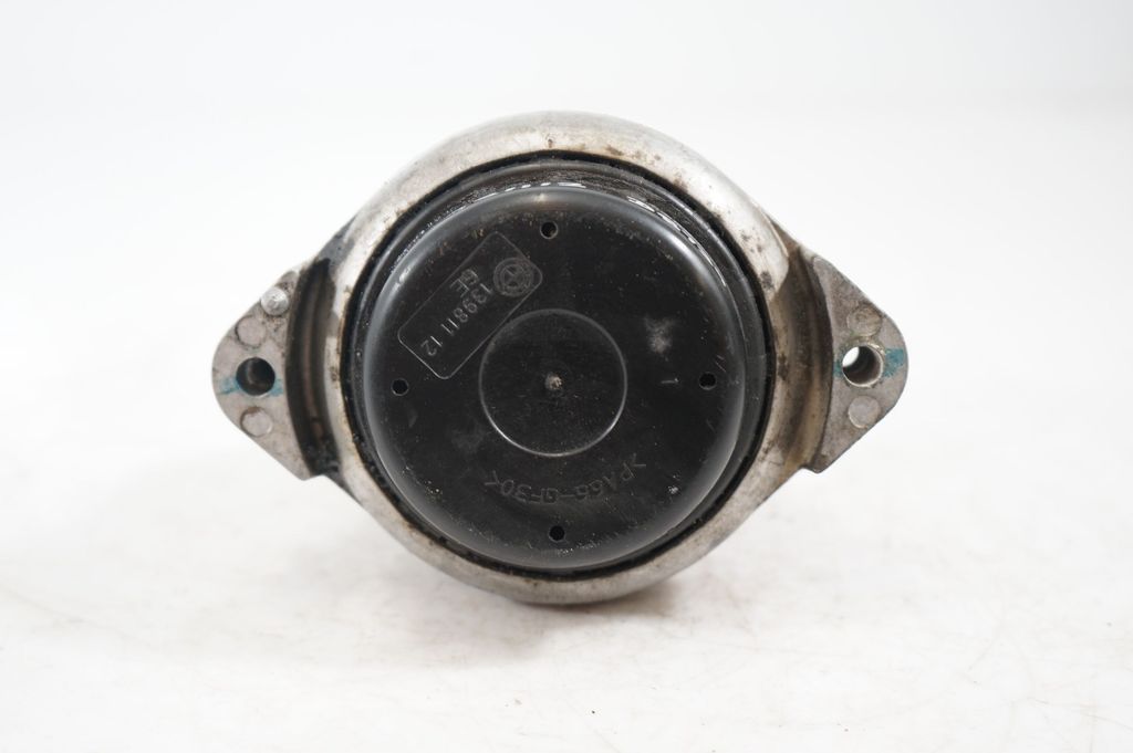 Engine mount bracket (6)