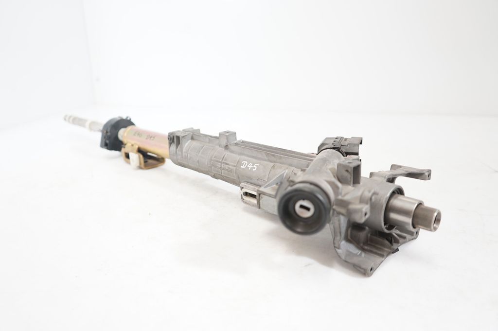 Steering wheel axle (6)