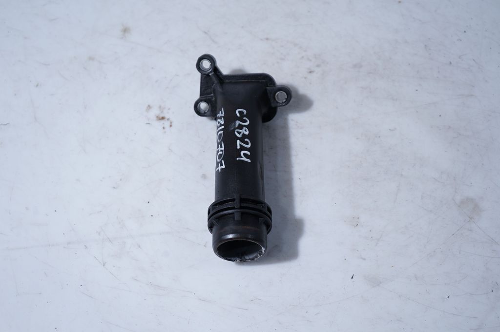 Engine coolant pipe/hose (2)