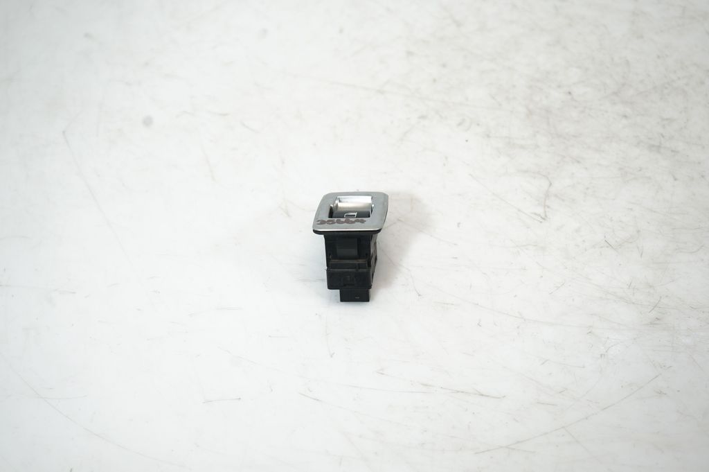 Electric window control switch (3)