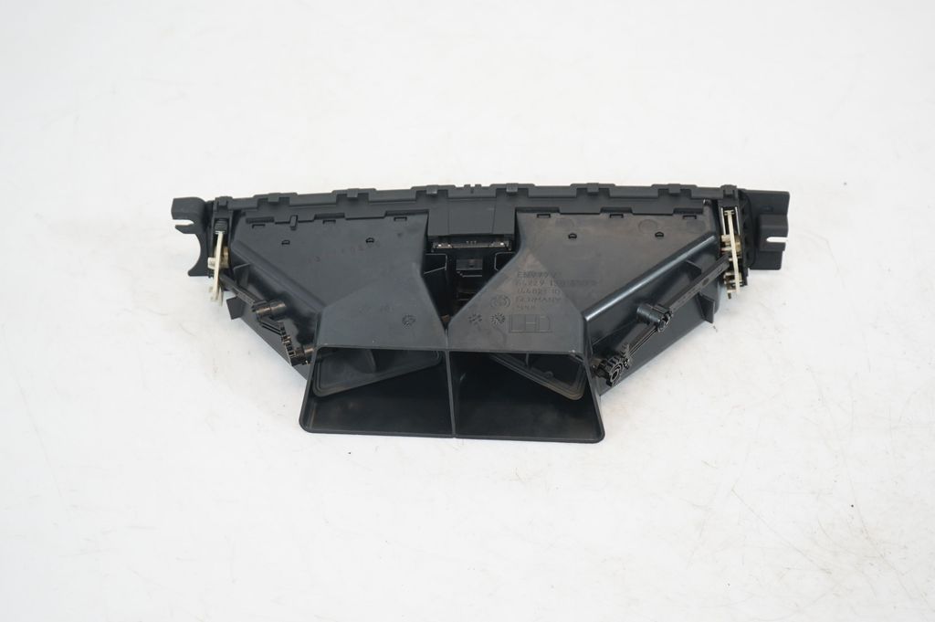 Dash center air vent grill (5)