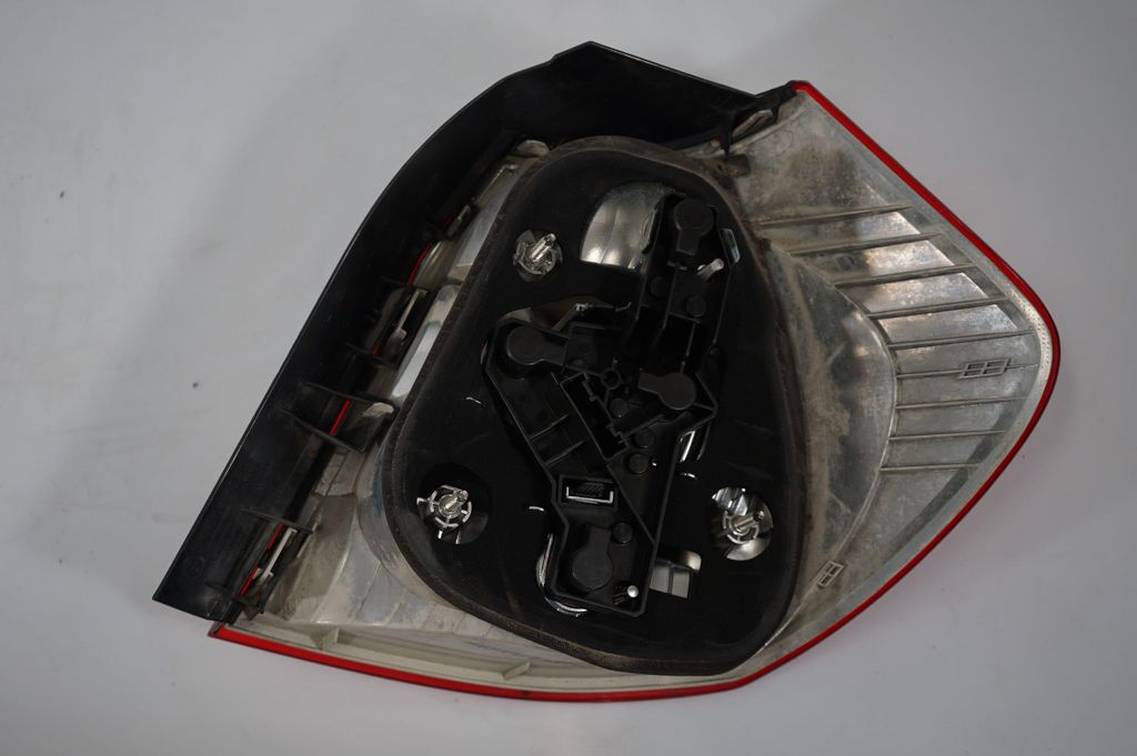 Rear/tail lights (7)