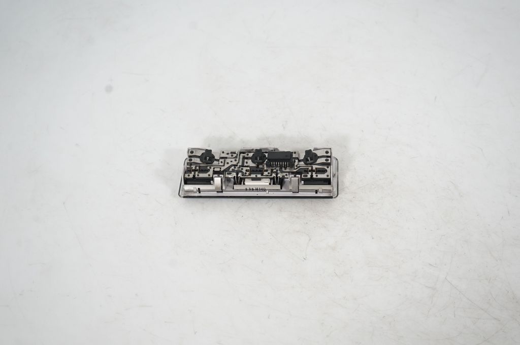 Front seat light (5)