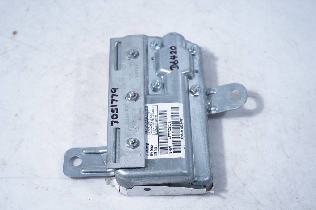 Front door airbag (4)