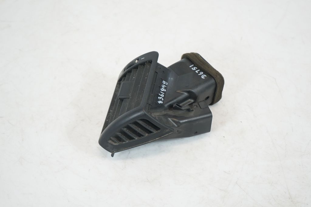 Dashboard side air vent grill/cover trim (2)