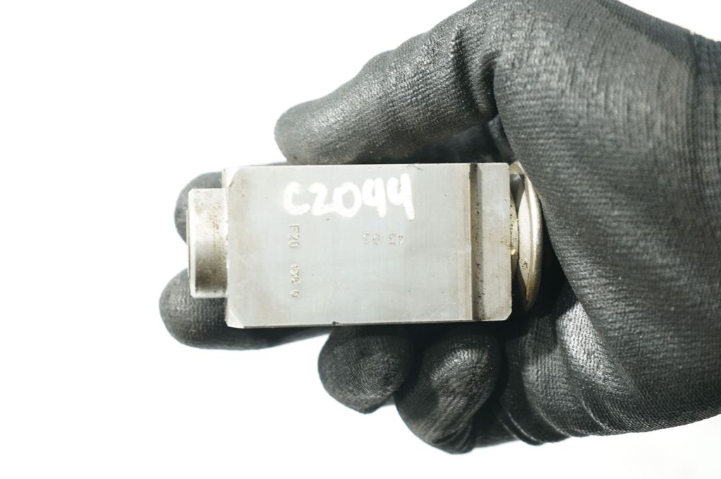 Air conditioning (A/C) expansion valve (10)