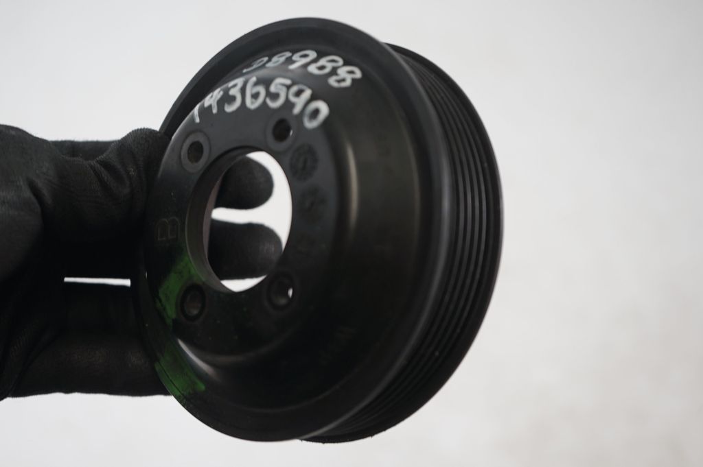 Water pump pulley (4)