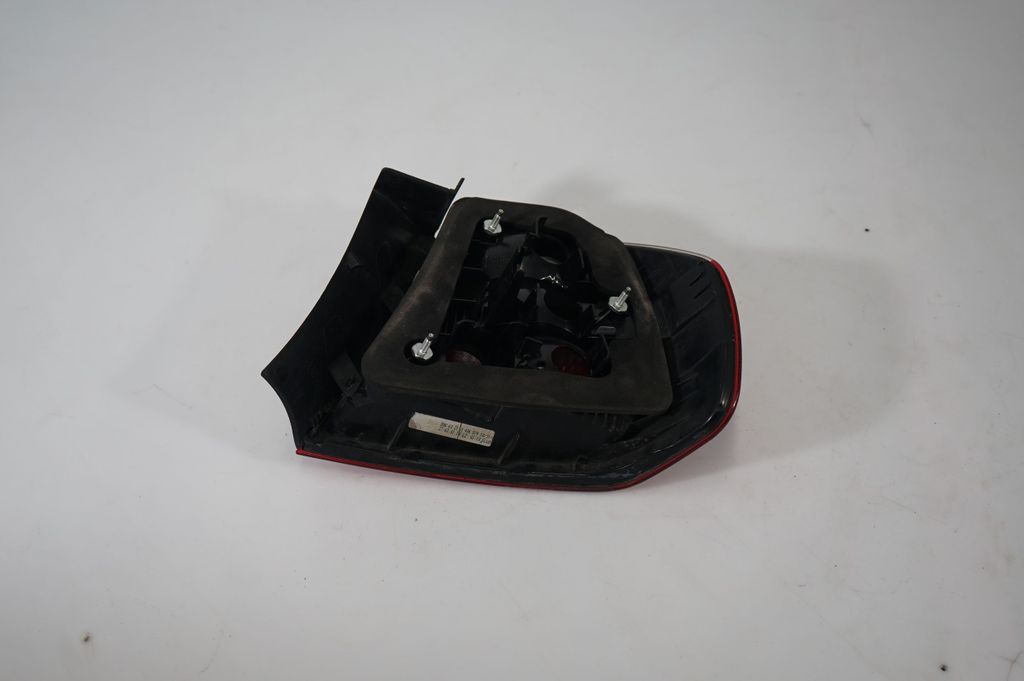 Rear/tail lights (5)